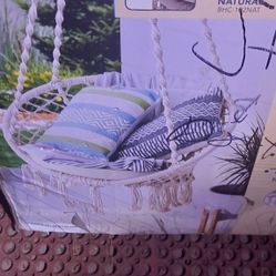 New IN Box Wicker Swing Chair 