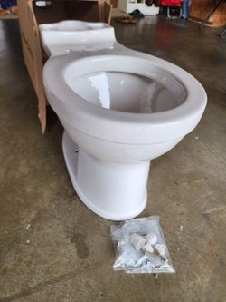 Champion Pro toilet