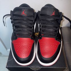 Jordan 1 Low (Size 9)