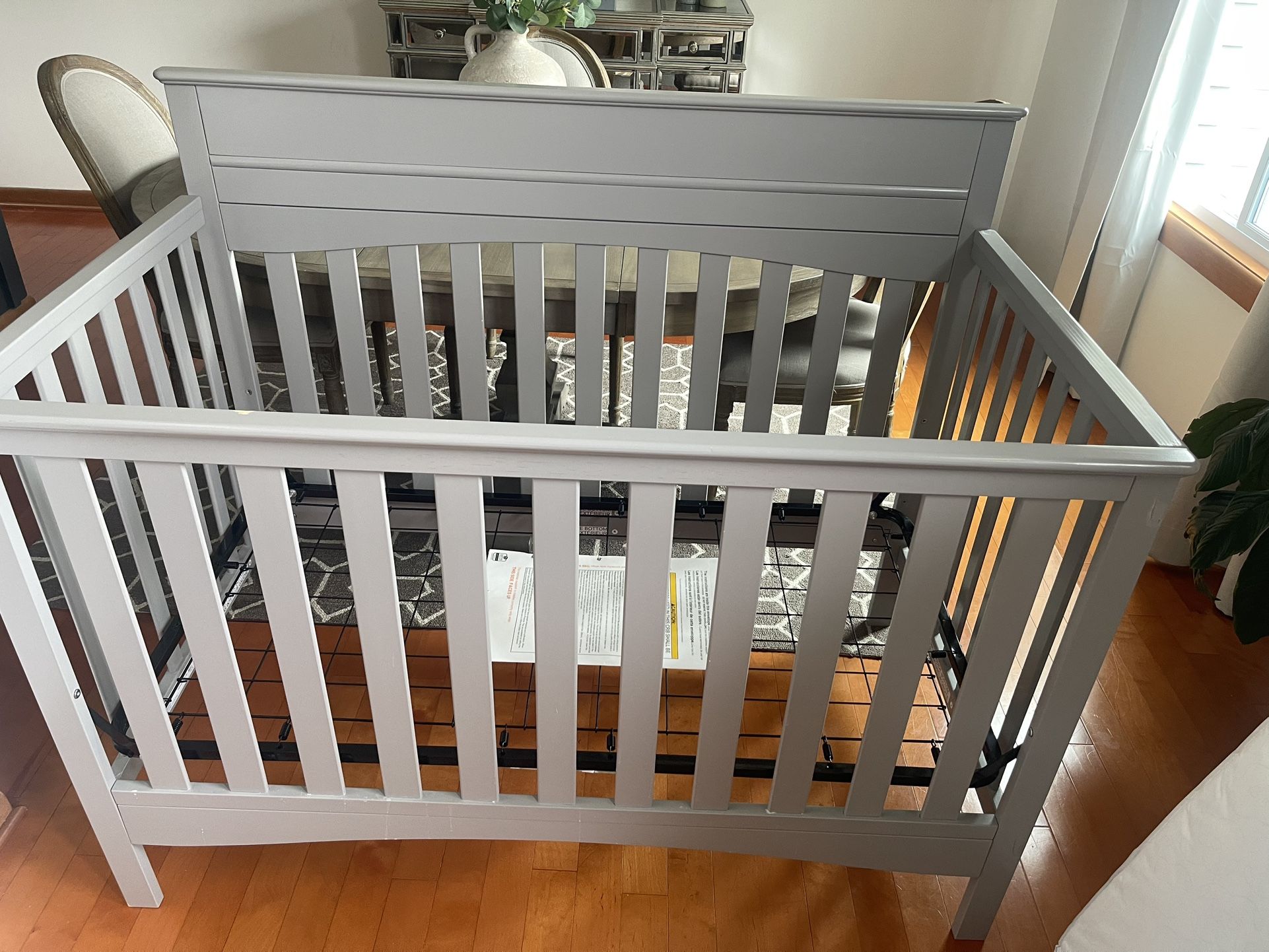 Delta Children Skylar Crib