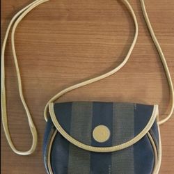 Fendi Roma Italy 1925 Vintage Crossbody Pequin Purse 