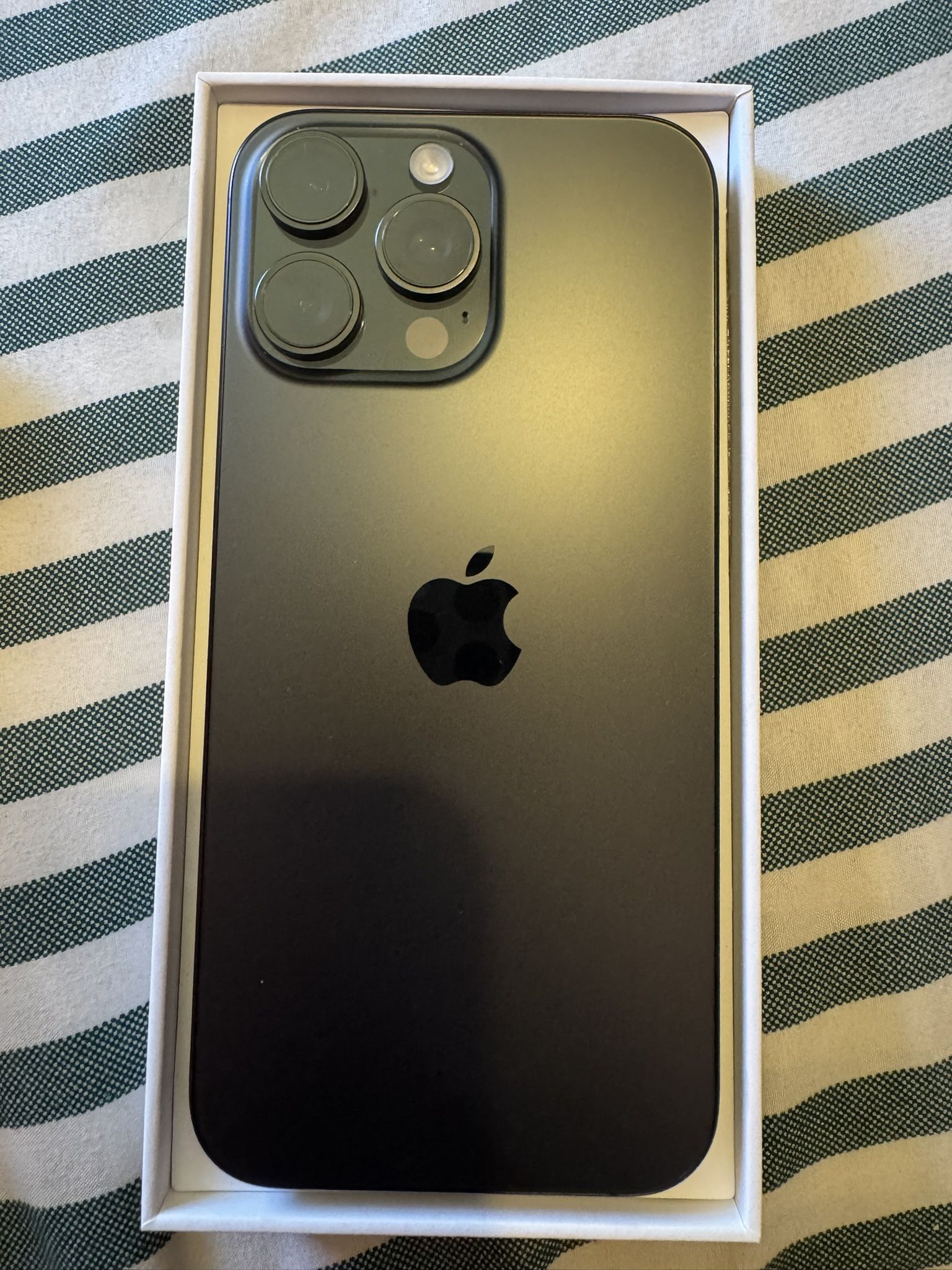 iPhone 16 Pro Max 256GB