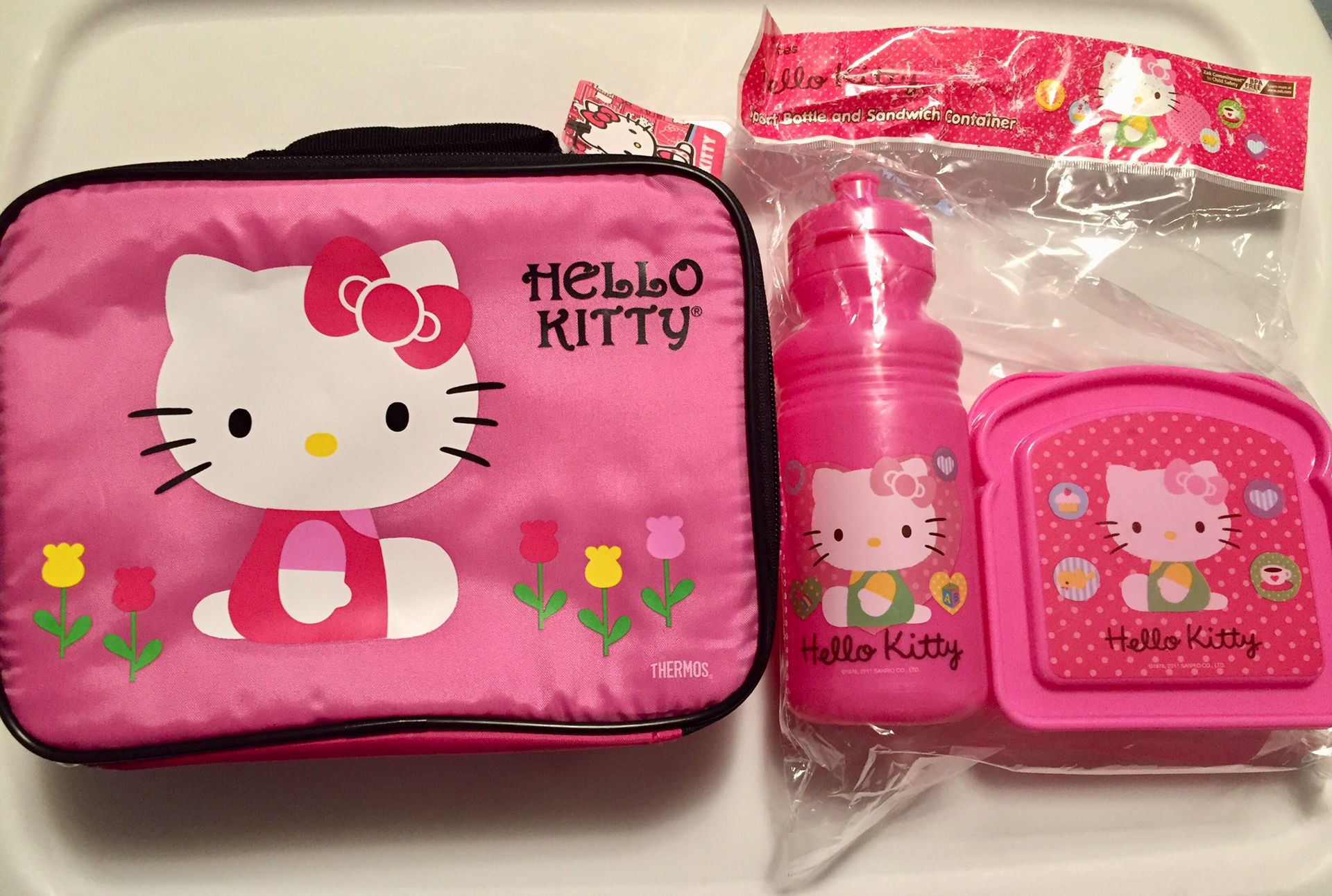 New Hello Kitty Lunch box set