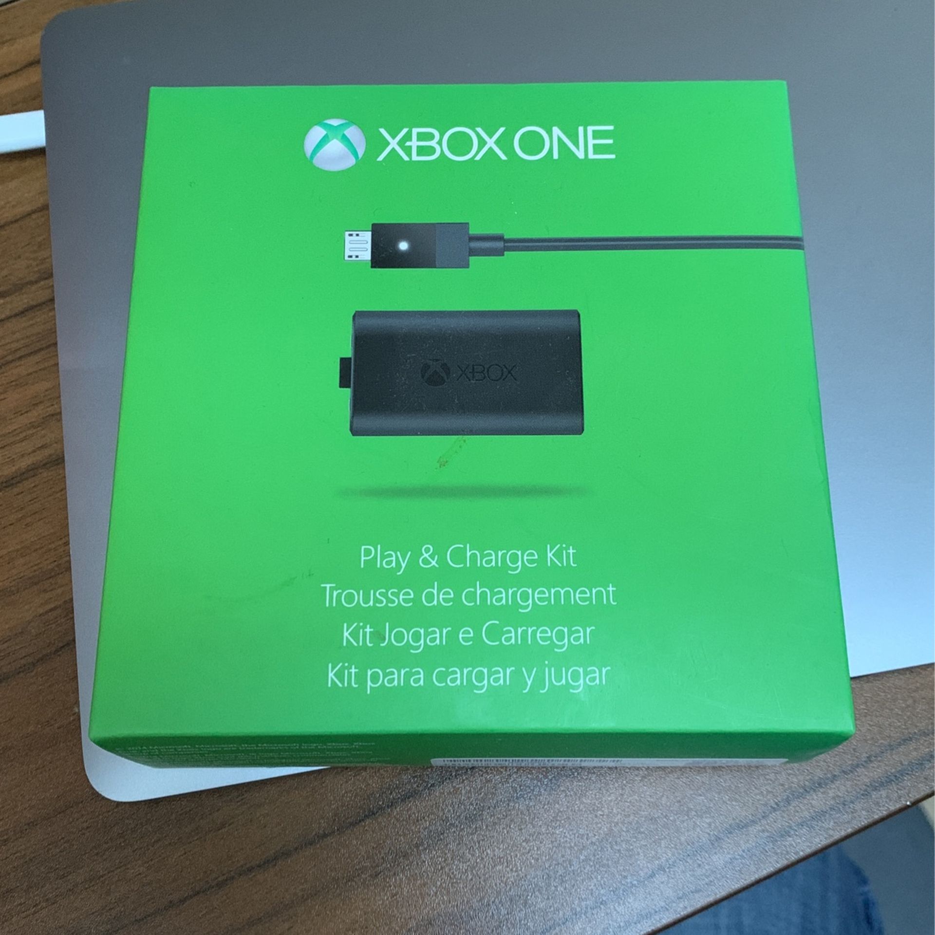 Xbox One Play And Charge Kit