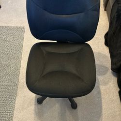 Near new black fabric office chair