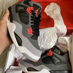 Jordan 4 Infrared