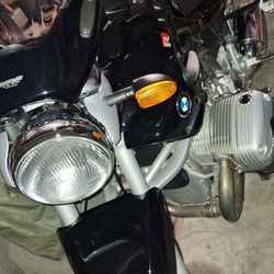 Bmw R1150r Motorcycle 