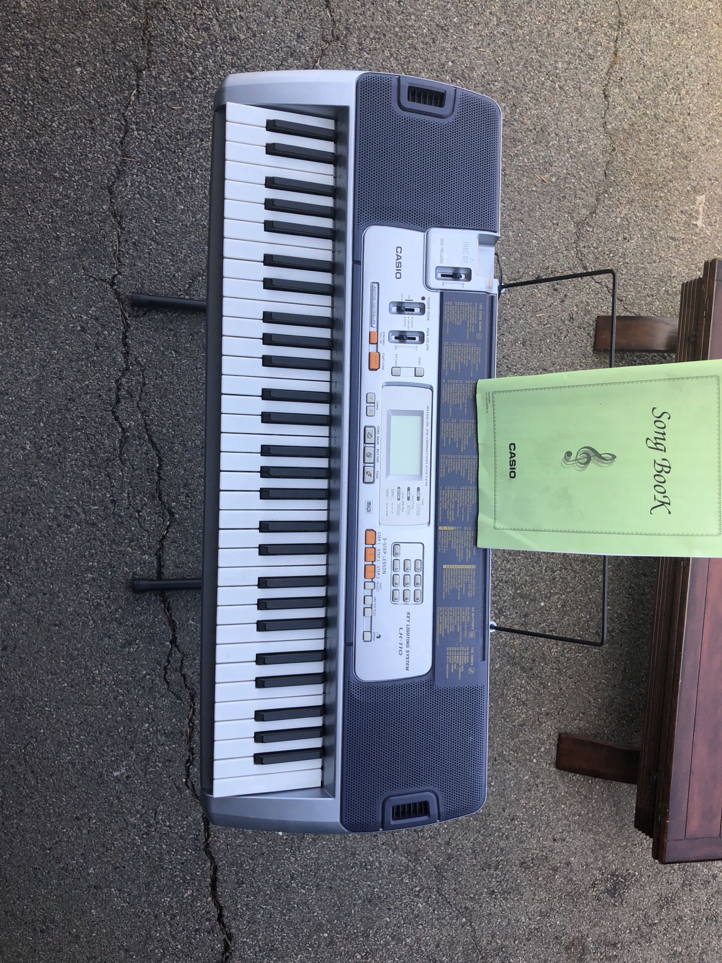 Casio LK-110 keyboard for Sale Los CA OfferUp