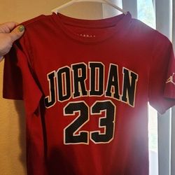 NEW! Nike Kids' Chicago Bulls Michael #23 Name & Number T-Shirt