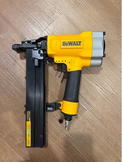 Corded Pneumatic 16-Gauge 1 in. Crown Lathing Stapler