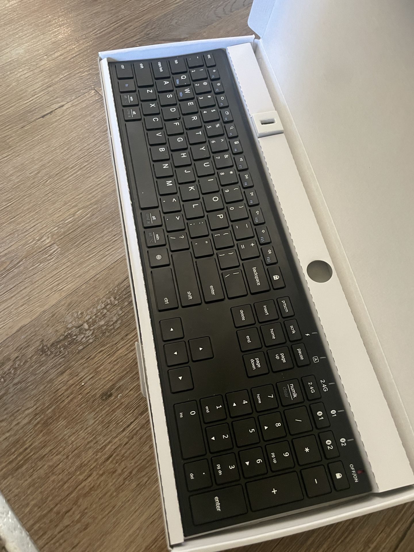Thin, Bluetooth Black Keyboard 