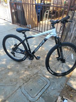 AVASTA 27.5-inch Mountain Bike for Man Male and Woman Female Adult with Lightweight Aluminum Alloy Frame and Dual Disc Brakes,