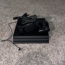 PS4 For Sale With Controller And Steel series Headphones