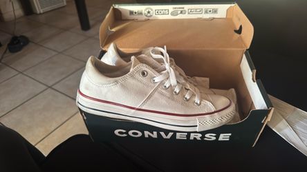 Converse size 10