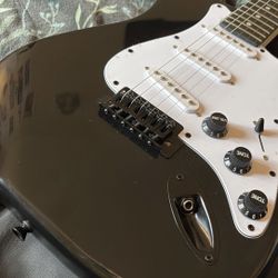 Lux Pro 39” Electric Guitar Beginner Kit W/ Amp 