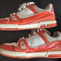 Lv trainers beat just give me a price (hmu)