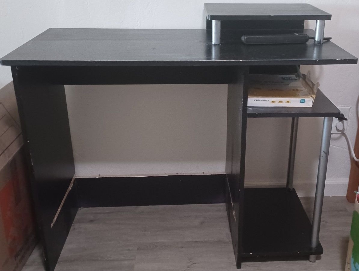 Computer Desk