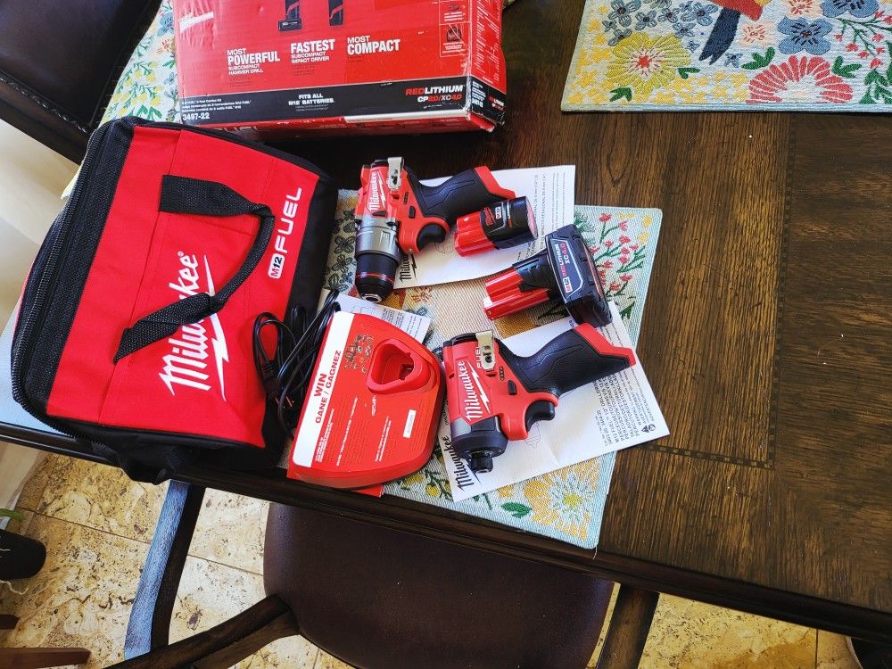 Milwaukee Brand New M12 FUEL 12-Volt Lithium-Ion Brushless Cordless Hammer Drill and Impact Driver Combo Kit w/2 Batteries and Bag (2-Tool)
