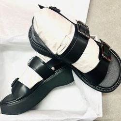 Black Platform Sandals 
