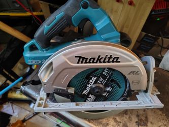 Makita LXT X2  36v 7 1/4 Circular Saw