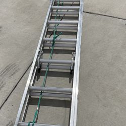 12’ Extendable Ladder