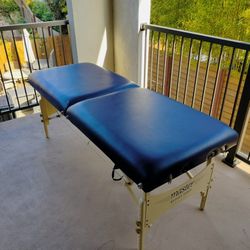 Portable Foldable Massage Table With A Roller Bag