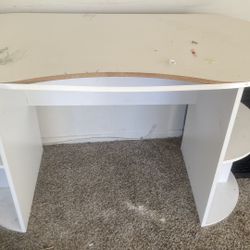 White Desk 