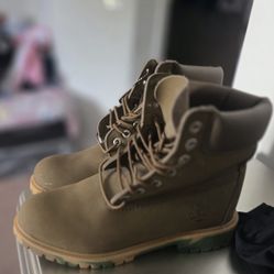 Timberland® Men's 9 M Premium 6-Inch Waterproof .