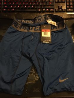 Nike pro combat