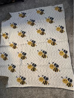 Baby bee Blanket