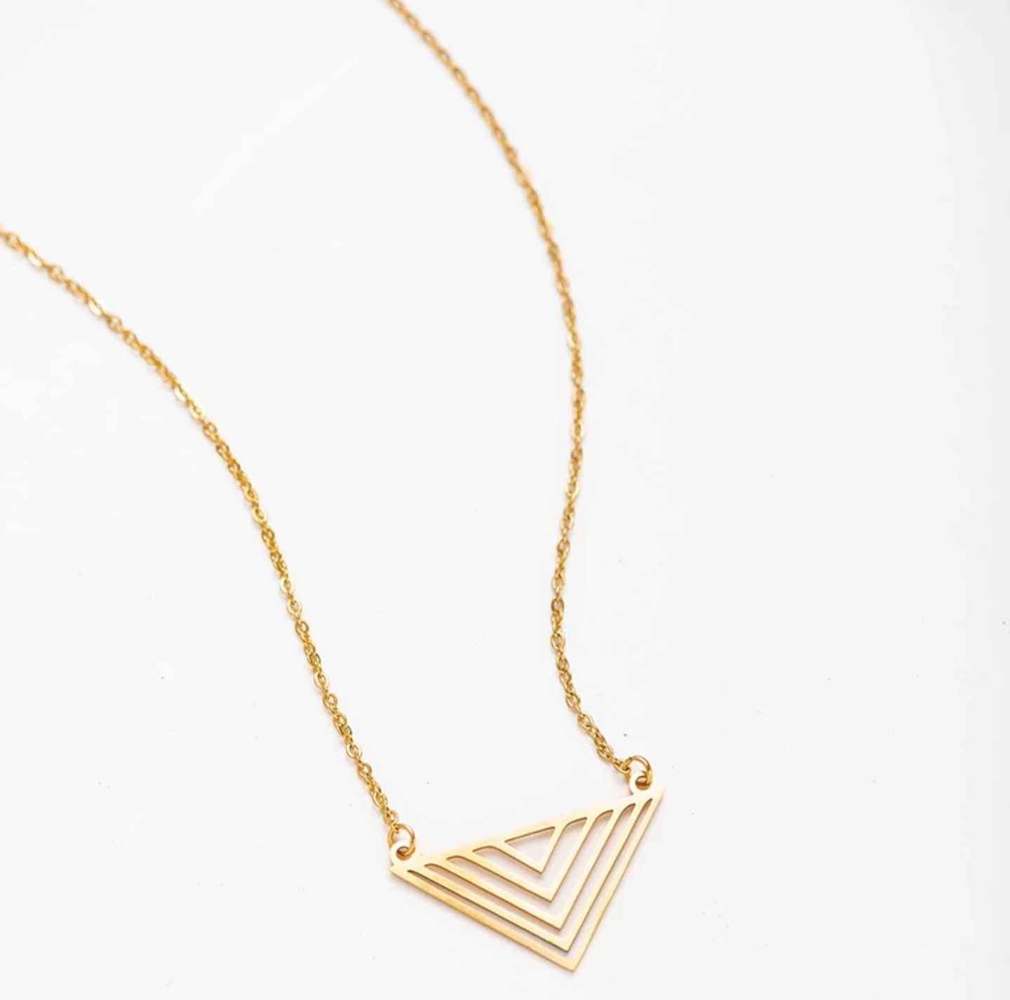 Triangle Pendant Necklace Elegant Chokers Necklaces