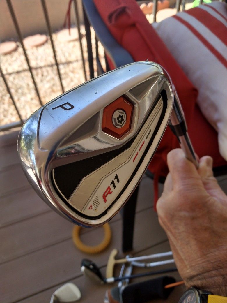 TaylorMade R11 Pitching Wedge for Sale in Mesa, AZ OfferUp