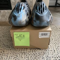 Yeezy Foam RNR MX Cinder Size 9