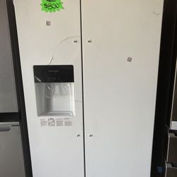 New Frigidaire Side By Side Fridge 