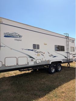 Toy hauler