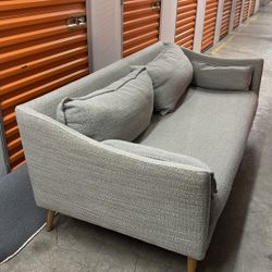 West Elm Sofa, Model Antwerp