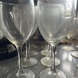 Glass Wear. Wine Glasses
