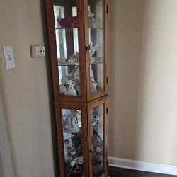 Wood China Gavinet With Light 
