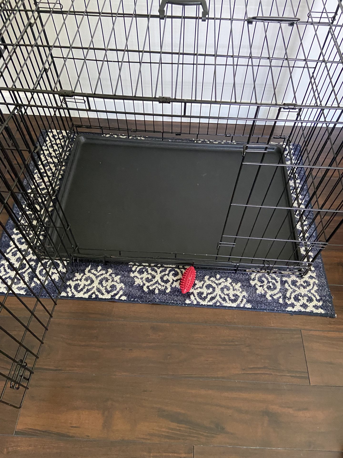 Large dog kennel never used