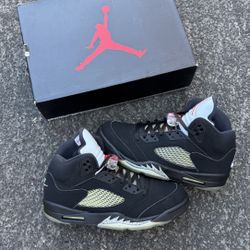 Jordan 5 Black Metallic 