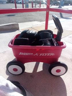 Mini radio flyer