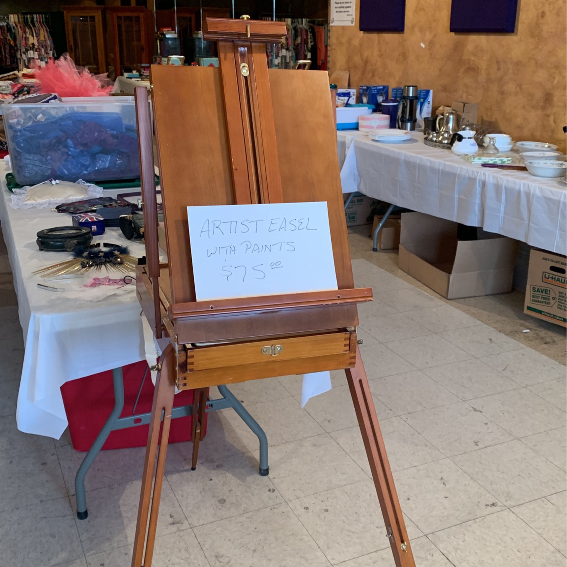 Folding Artist Easel With Paints