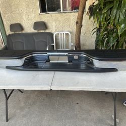 Silverado/ Sierra 1500/2500 back step bumper year 1999 to 2007