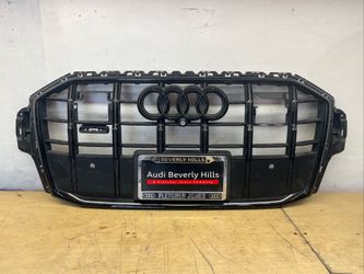 2020 2021 2022 2023 2024 AUDI SQ7 Q7 S-Line FRONT UPPER GRILLE OEM USED
