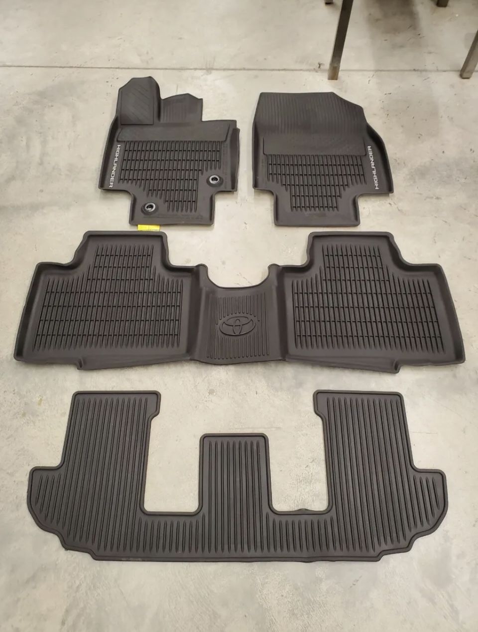 OEM Highlander 2022 Floor Mats