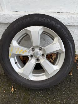 Jeep Alloy Wheel with Yokohama Geolandar G95 Tire