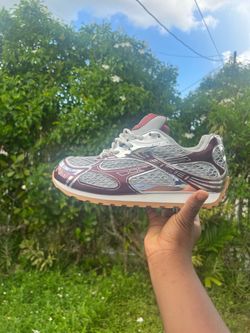 bottega veneta burgundy