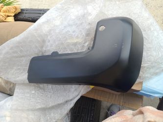 2016-2023 Toyota Tacoma BumperCover Right, Rear OEM