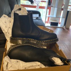 Dr Martens Women’s Boots Size 11