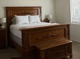 Queen size bed